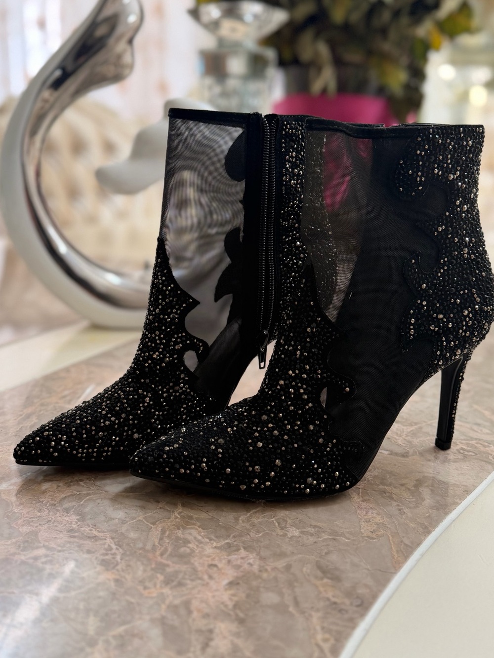 Heart in D Black Rhinestone Mesh Pointed Toe Ankle Boots Size 7.5